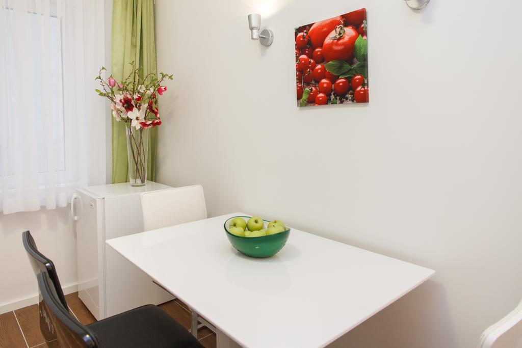 Central Belgrade Apartments 3 Room photo