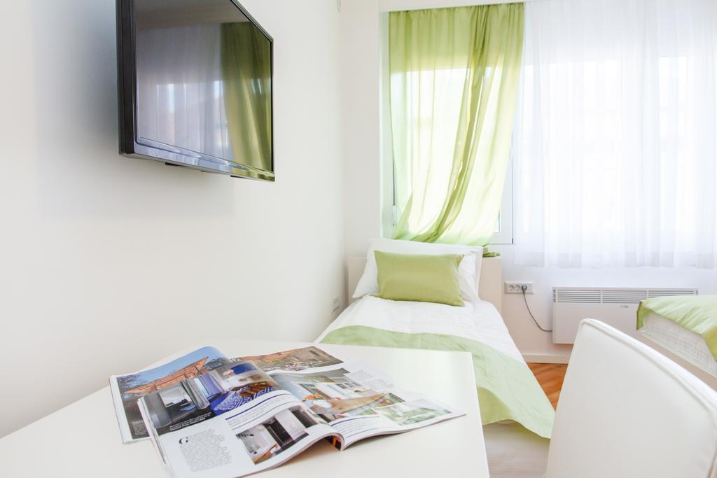 Central Belgrade Apartments 3 Room photo